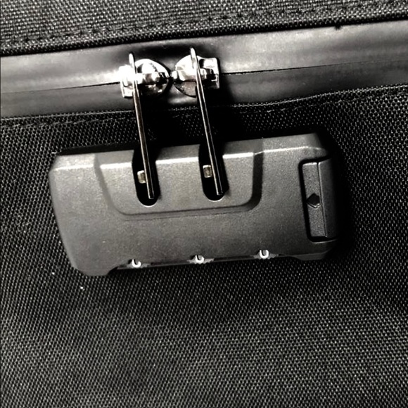 New security combo lock bag - Picture 4 of 8